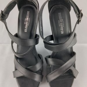 Mossimo 6 in heels size 8 1/2 "Wandy"